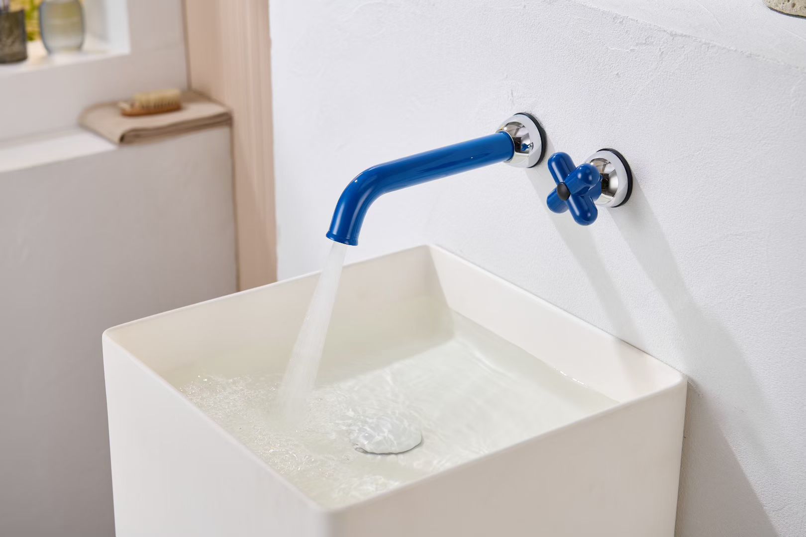 Blue wall-mounted CUNGPAK basin faucet